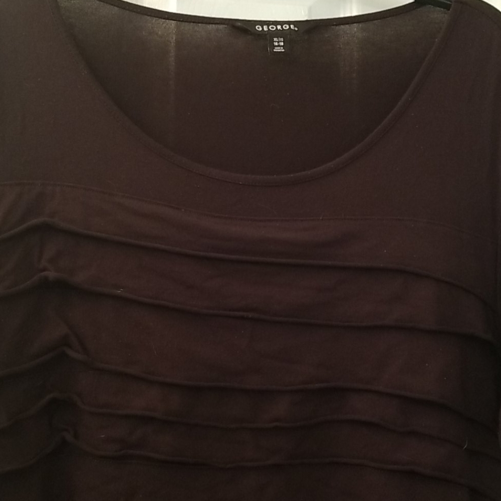 2/$11 🎉Black tiered short sleeve top! Sz XL - Picture 3 of 11